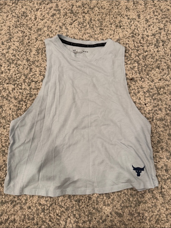 Under Armour Tops - Under Armour Women’s Light Blue Cropped Muscle Tee with Navy Logo